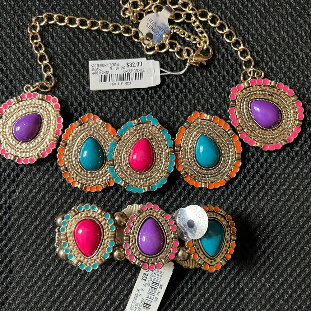 Multi Color Teardrop Necklace and Bracelet Set